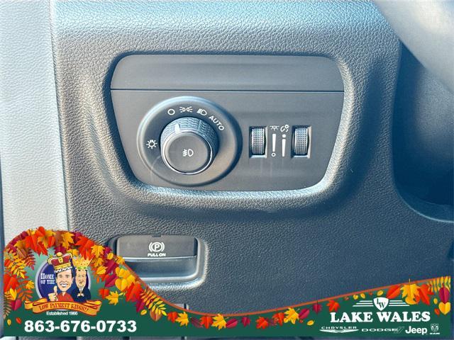 new 2025 Jeep Grand Cherokee car, priced at $42,150