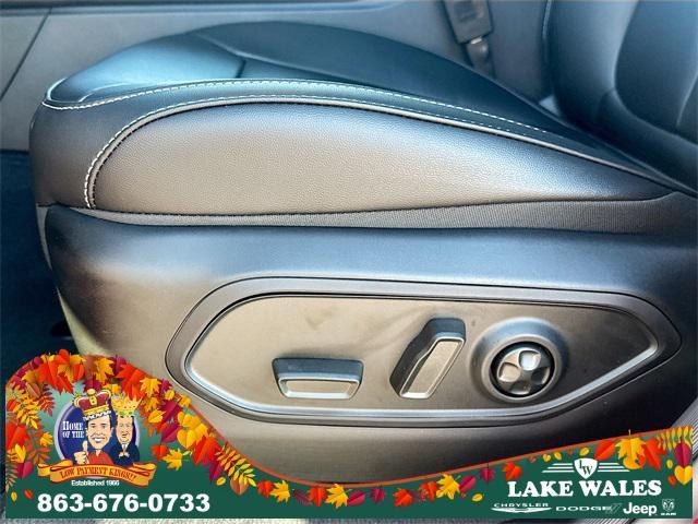 new 2025 Jeep Grand Cherokee car, priced at $42,150