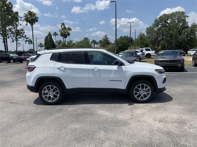 new 2024 Jeep Compass car, priced at $29,999