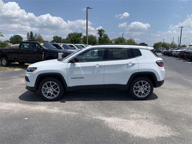 new 2024 Jeep Compass car, priced at $29,999