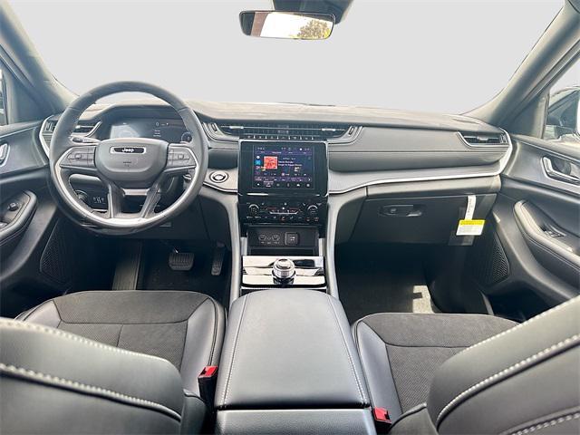 new 2025 Jeep Grand Cherokee L car, priced at $48,135