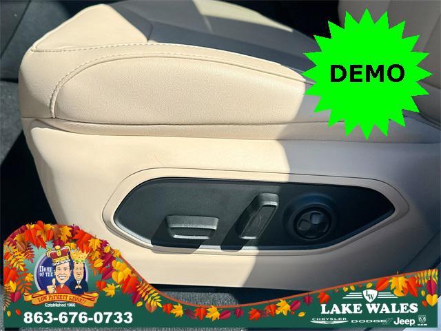 new 2025 Jeep Grand Cherokee car, priced at $43,050