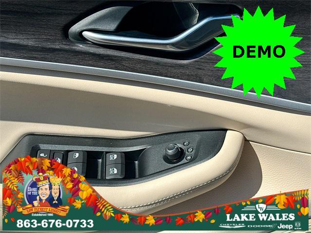 new 2025 Jeep Grand Cherokee car, priced at $43,050