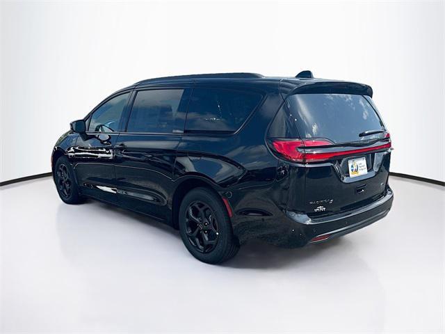 new 2025 Chrysler Pacifica Hybrid car, priced at $56,305