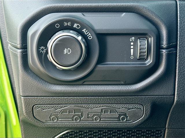 new 2025 Jeep Wrangler car, priced at $59,475