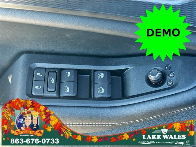 new 2025 Jeep Grand Cherokee car, priced at $35,660