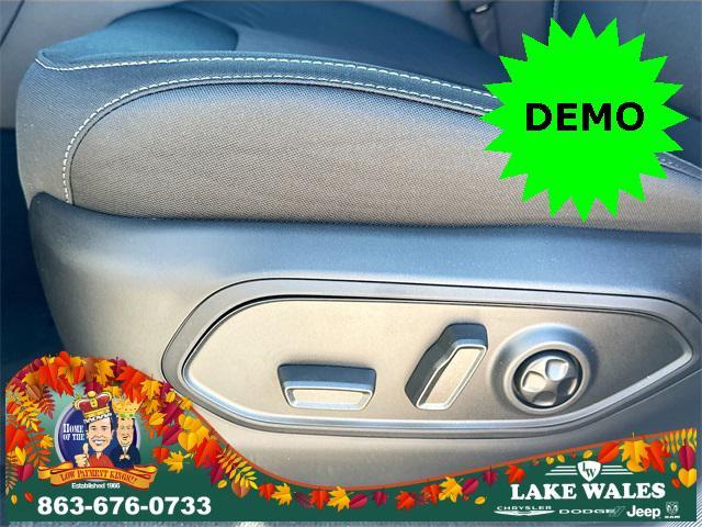 new 2025 Jeep Grand Cherokee car, priced at $35,660