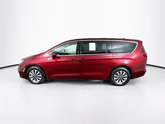 used 2022 Chrysler Pacifica Hybrid car, priced at $19,742