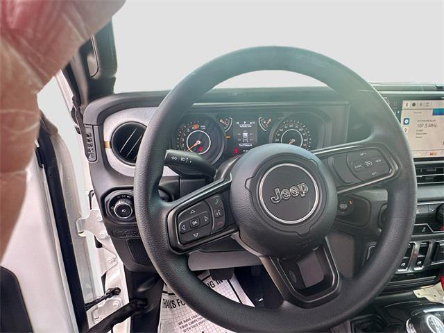new 2025 Jeep Wrangler car, priced at $34,090