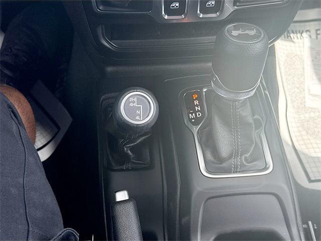 new 2025 Jeep Wrangler car, priced at $34,090