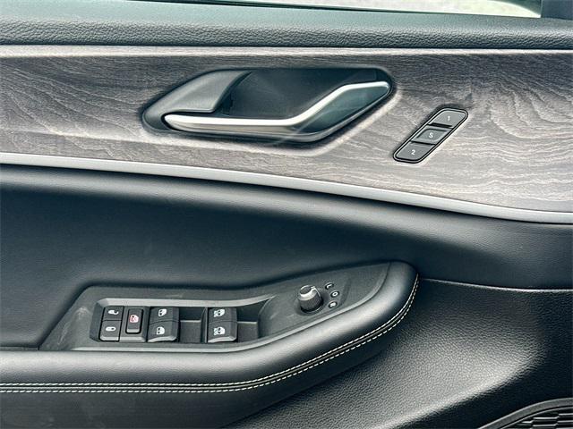 new 2025 Jeep Grand Cherokee L car, priced at $45,967
