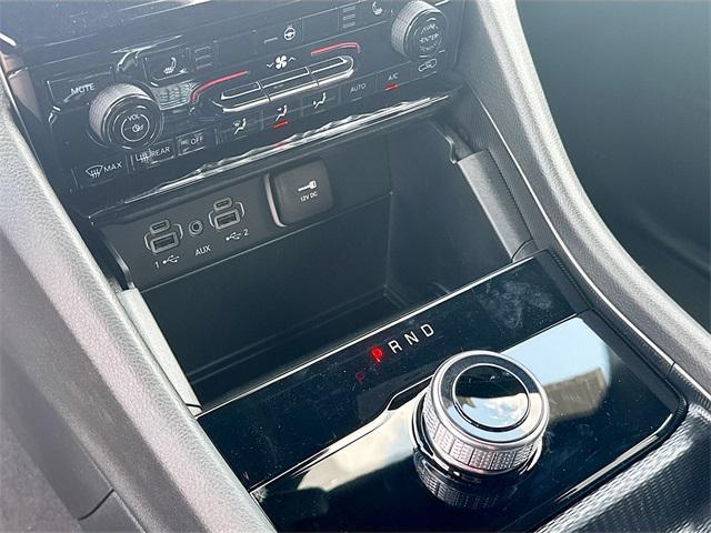 new 2025 Jeep Grand Cherokee L car, priced at $45,967