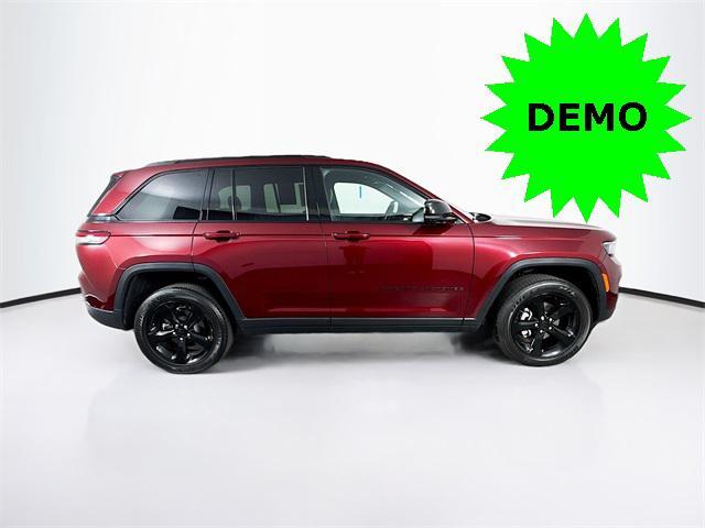 new 2024 Jeep Grand Cherokee car, priced at $39,175