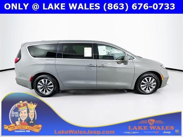 used 2022 Chrysler Pacifica Hybrid car, priced at $19,197