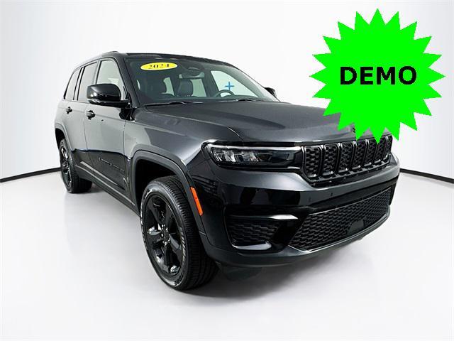 used 2024 Jeep Grand Cherokee car, priced at $39,300