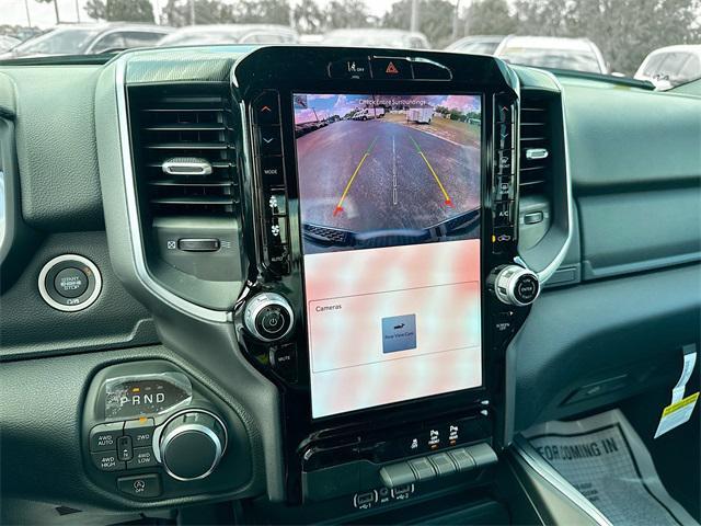 new 2025 Ram 1500 car, priced at $46,571