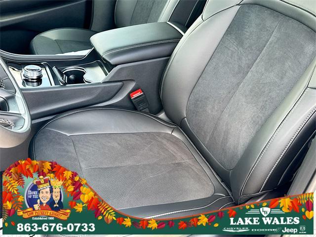 new 2025 Jeep Grand Cherokee L car, priced at $38,000