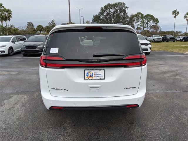 new 2024 Chrysler Pacifica car, priced at $52,511