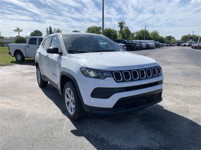 new 2024 Jeep Compass car, priced at $26,000
