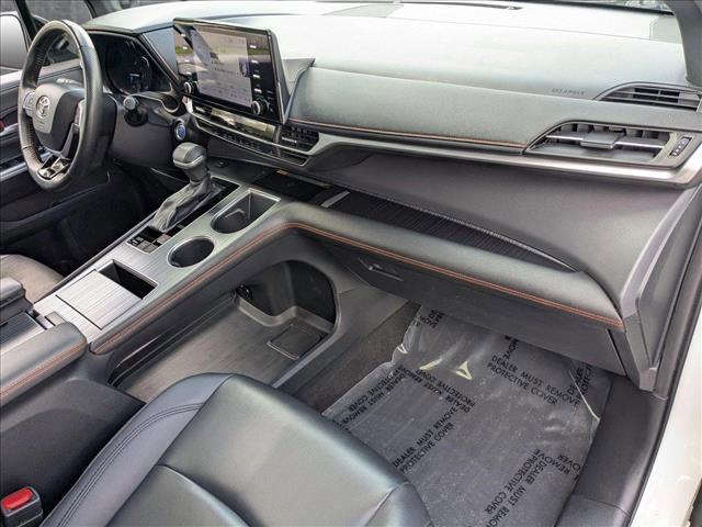 used 2022 Toyota Sienna car, priced at $35,952