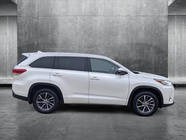 used 2018 Toyota Highlander car, priced at $24,952