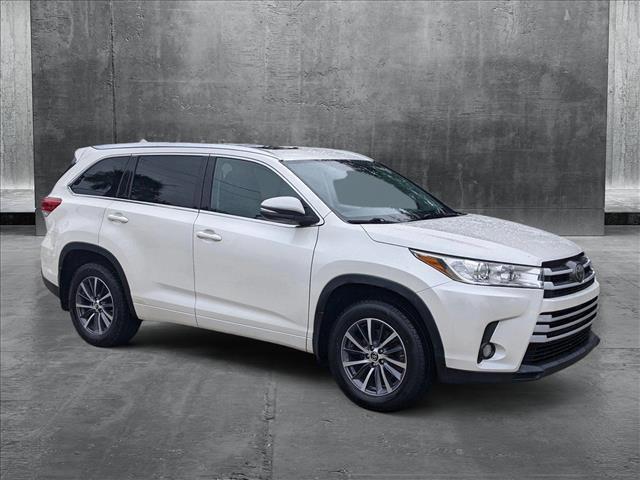 used 2018 Toyota Highlander car, priced at $24,952