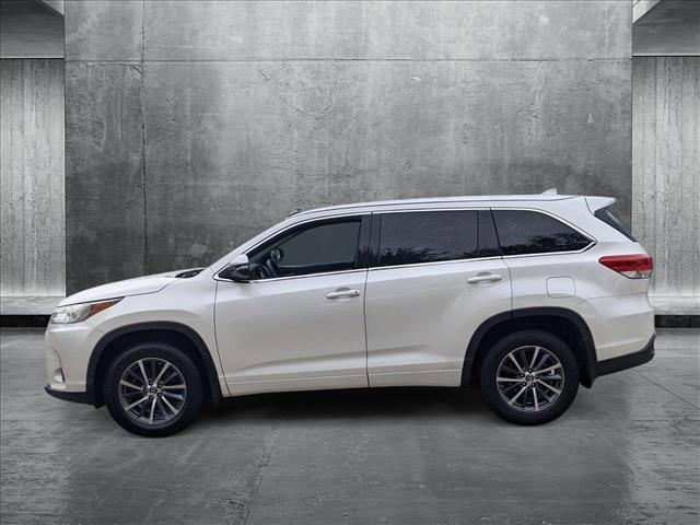 used 2018 Toyota Highlander car, priced at $24,952