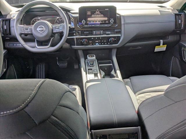 new 2025 Nissan Pathfinder car, priced at $39,484