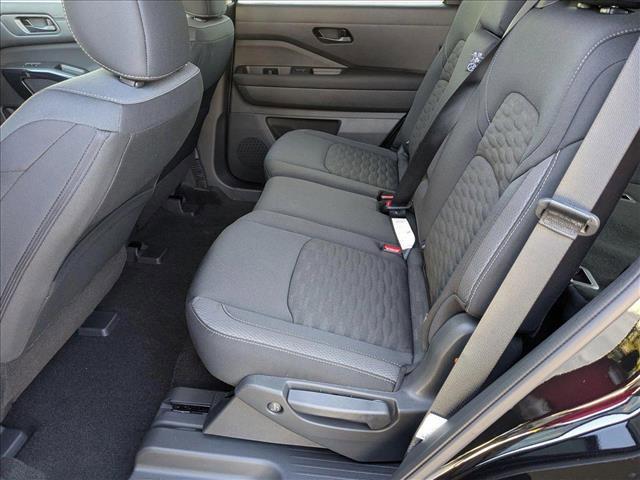 new 2025 Nissan Pathfinder car, priced at $40,116