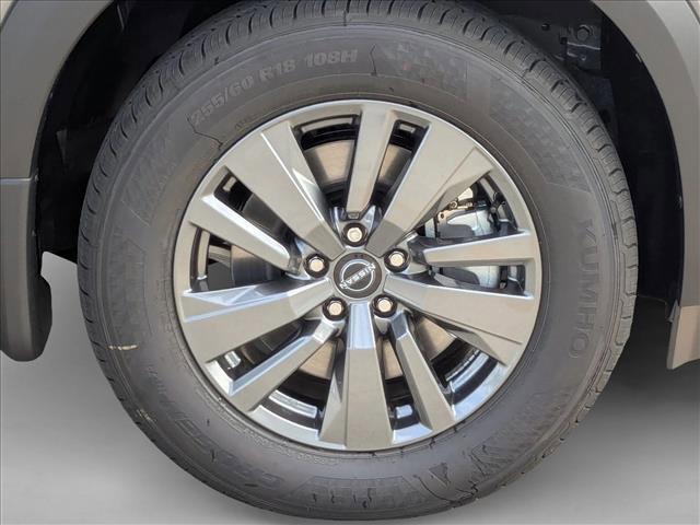 new 2025 Nissan Pathfinder car, priced at $34,757