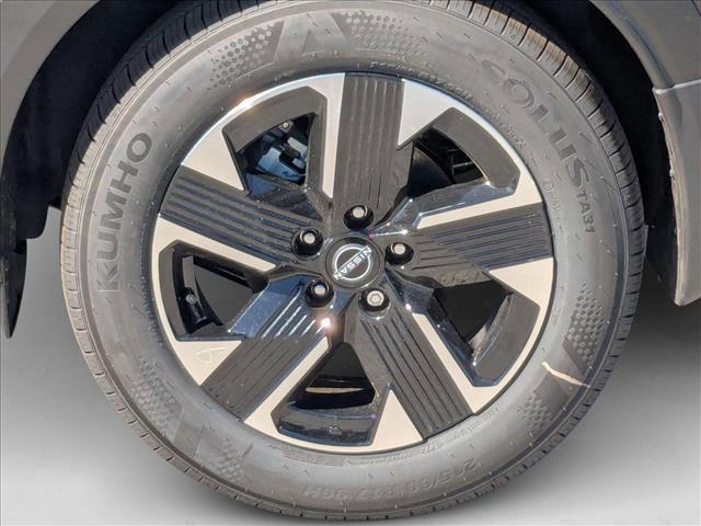 new 2025 Nissan Kicks car, priced at $27,051