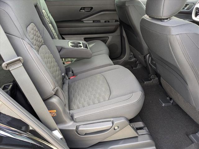 new 2025 Nissan Pathfinder car, priced at $34,678