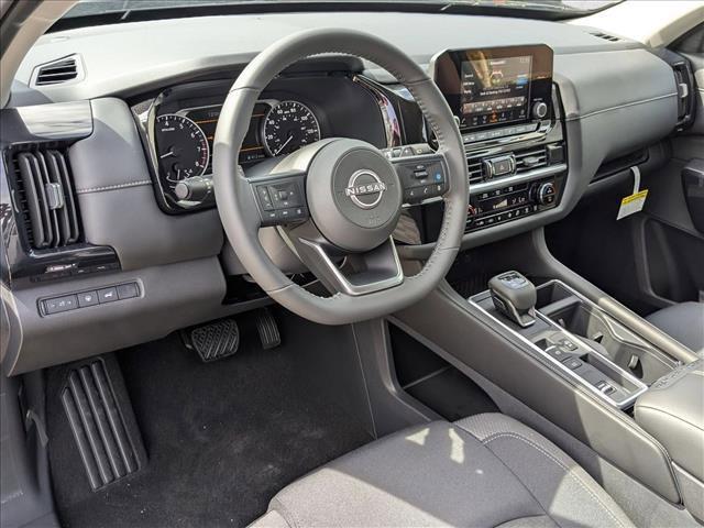 new 2025 Nissan Pathfinder car, priced at $34,678