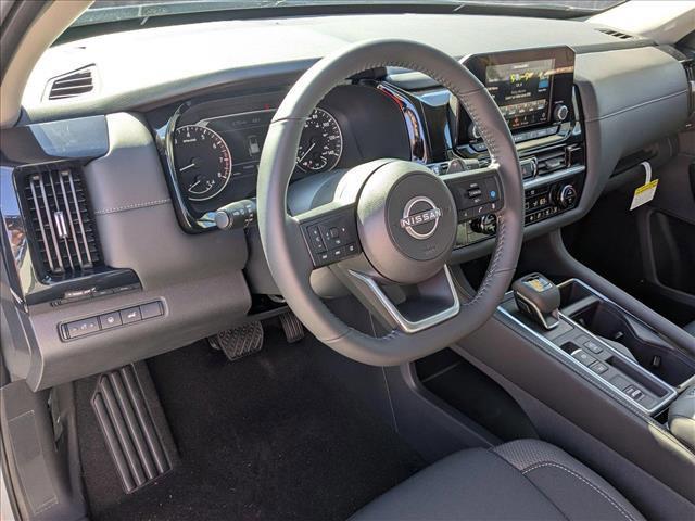 new 2025 Nissan Pathfinder car, priced at $39,918