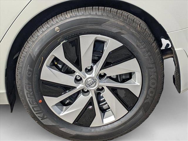 new 2025 Nissan Altima car, priced at $27,208