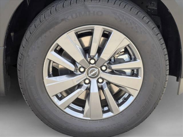 new 2025 Nissan Pathfinder car, priced at $34,757