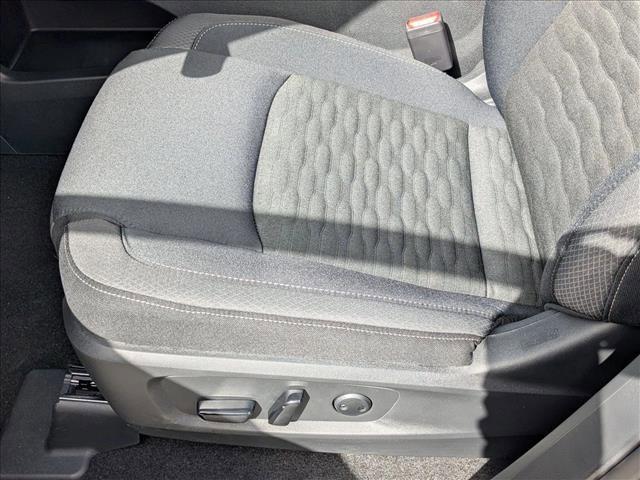 new 2025 Nissan Pathfinder car, priced at $34,757