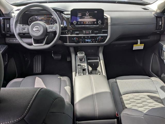 new 2025 Nissan Pathfinder car, priced at $34,757