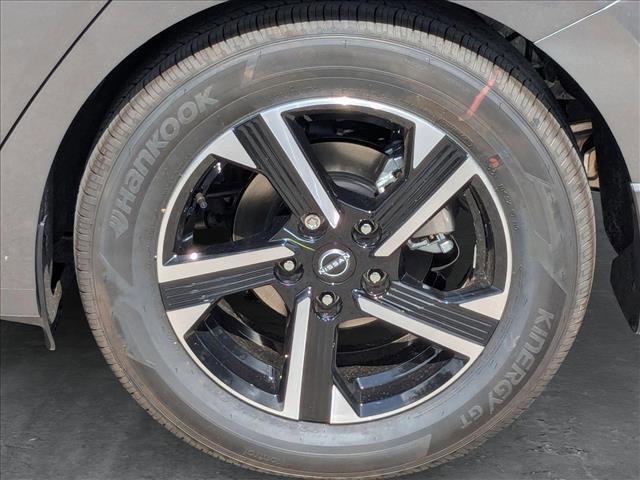 new 2025 Nissan Sentra car, priced at $23,318