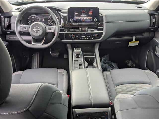 new 2025 Nissan Pathfinder car, priced at $34,757