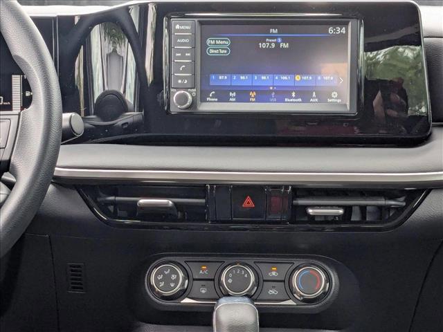 new 2025 Nissan Kicks car, priced at $23,660