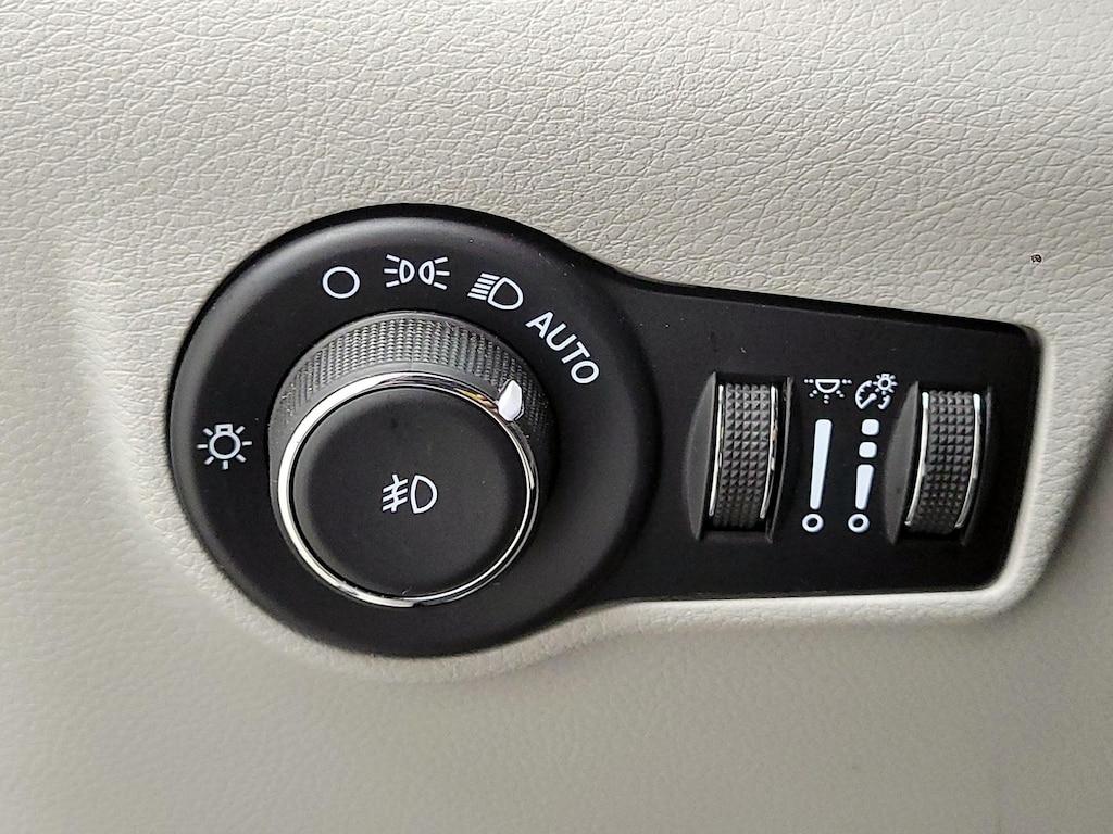 used 2022 Jeep Compass car, priced at $22,998