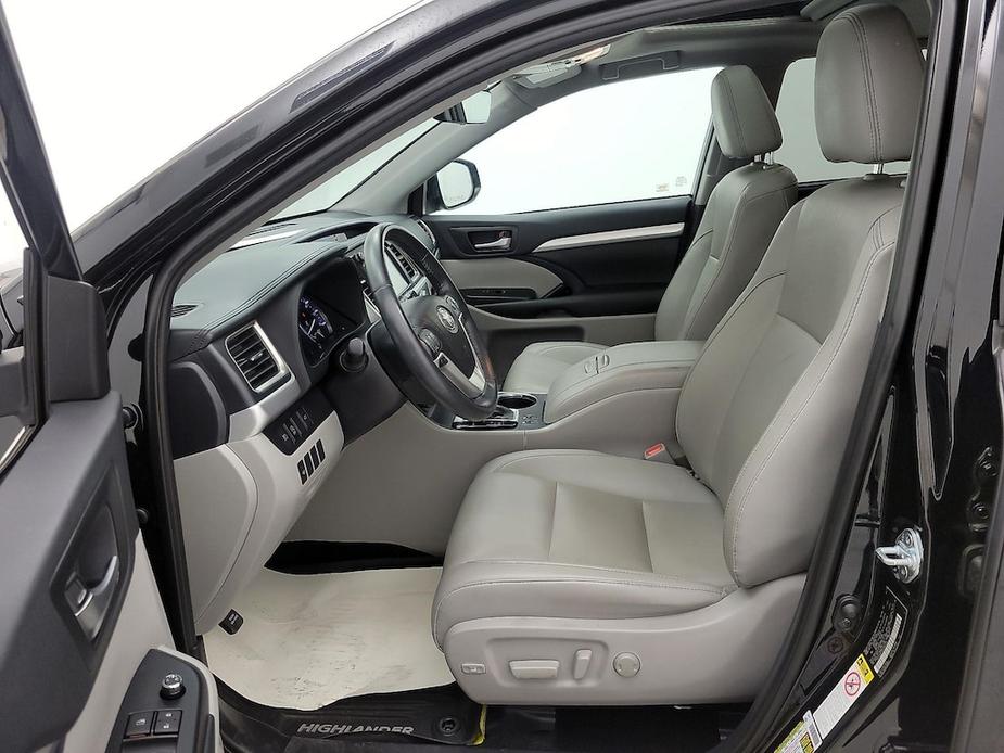 used 2019 Toyota Highlander car, priced at $29,998