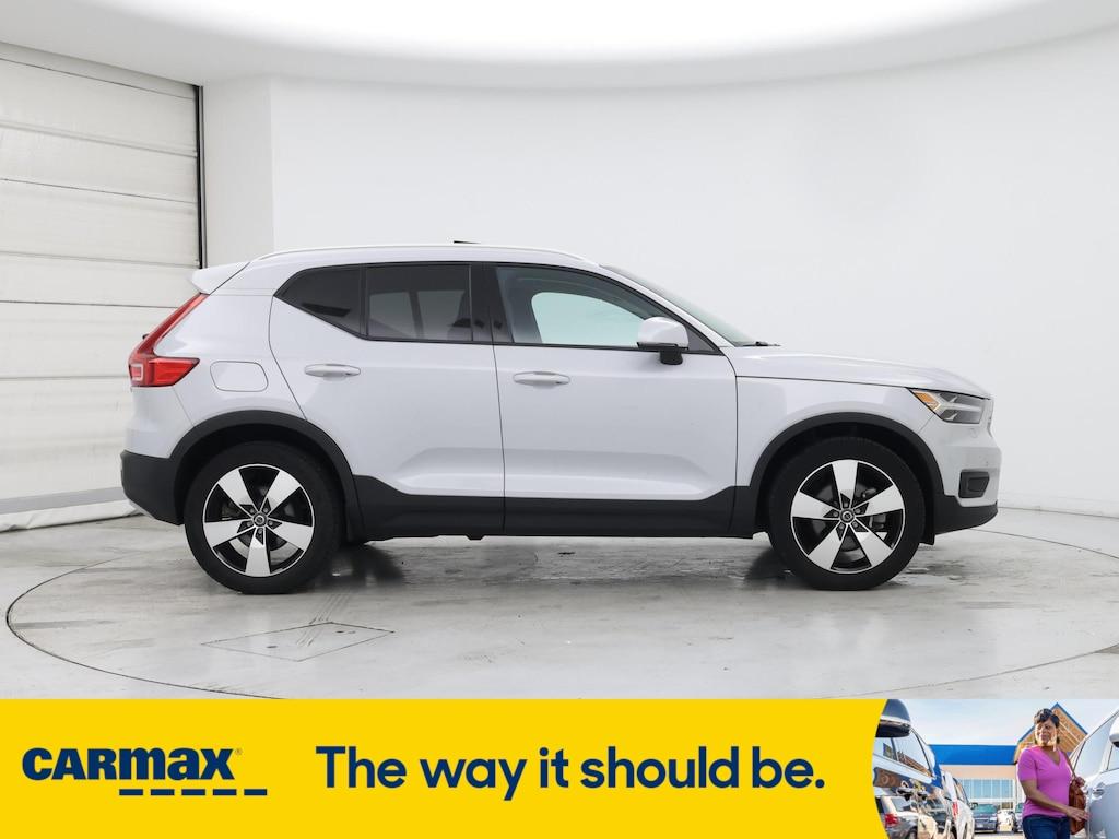 used 2022 Volvo XC40 car, priced at $32,998
