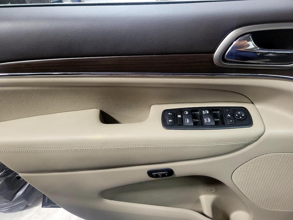 used 2015 Jeep Grand Cherokee car, priced at $18,998