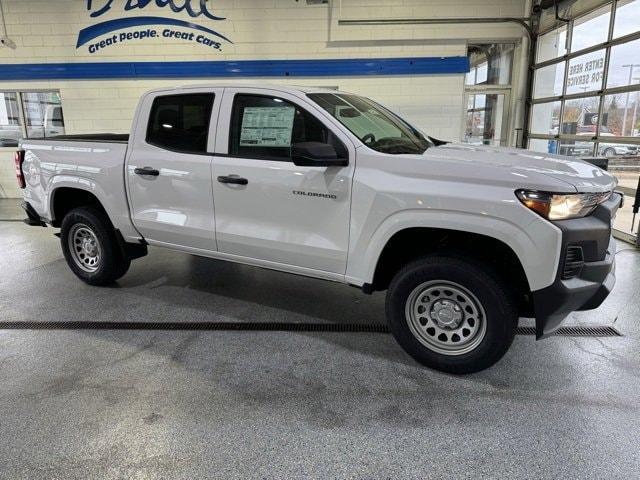 new 2024 Chevrolet Colorado car, priced at $32,595