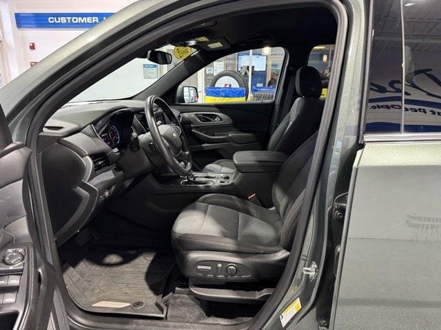 used 2022 Chevrolet Traverse car, priced at $28,000