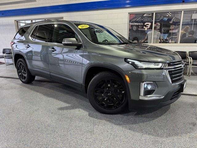used 2022 Chevrolet Traverse car, priced at $28,000