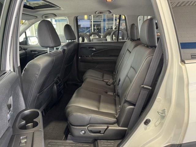 used 2021 Honda Pilot car, priced at $34,000