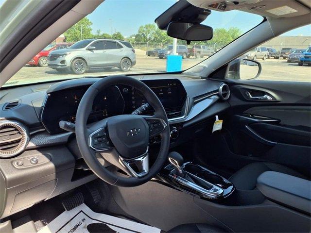 new 2025 Chevrolet Trax car, priced at $27,115